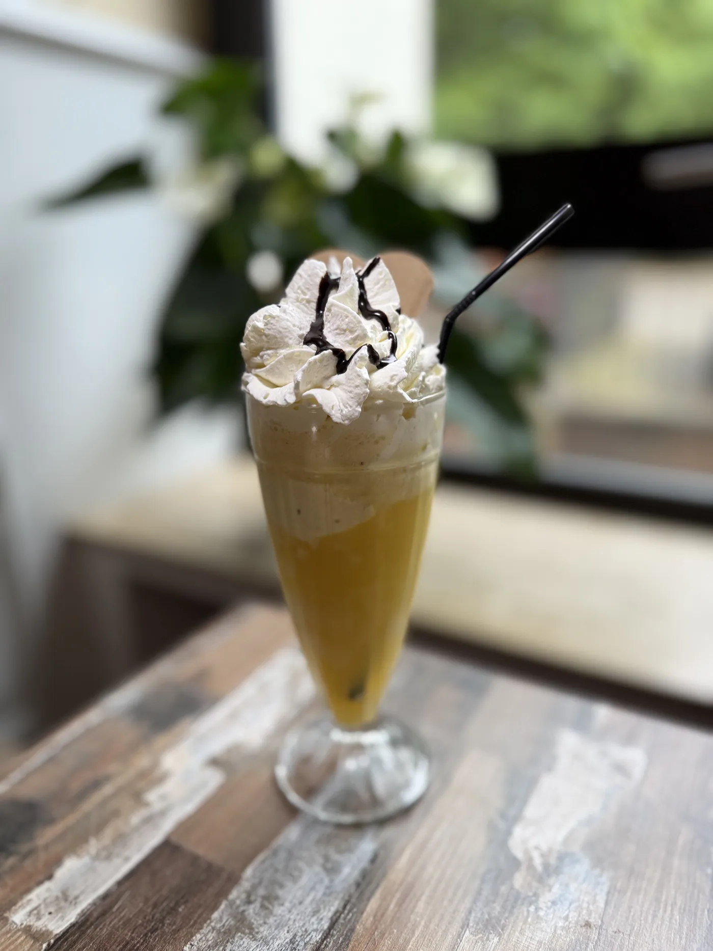 Kaffee und hausgemachte Torte